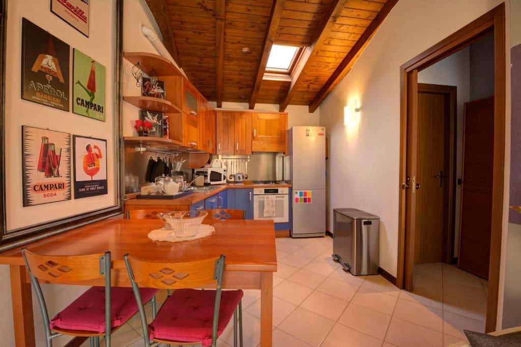 Ferienwohnung Casa Vacanza Angolo Della Corte Como Exterior foto